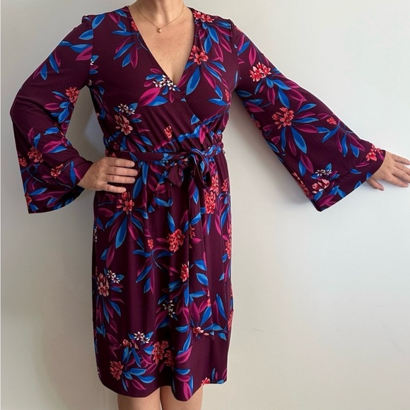 Calvin Klein Dresses & Skirts - Calvin Klein Floral Long Sleeve Dress - Purple and Blue